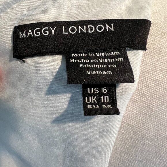 Maggy London Denim Flower Power Novelty Cut Out Sheath Dress, Size 6 - Picture 15 of 16